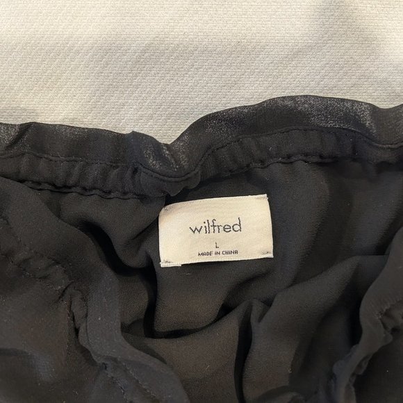 ARITZIA | BLACK CHIFFON TOP SIZE L - Picture 3 of 3